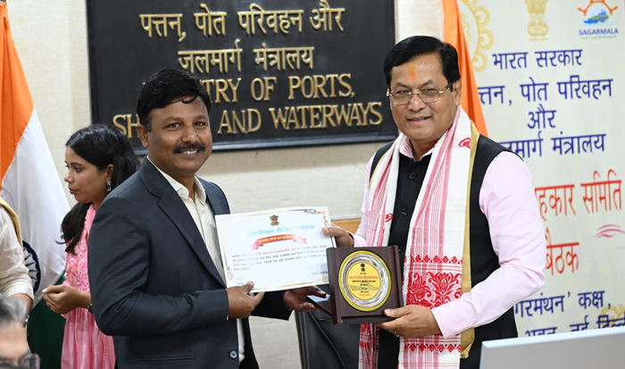 Chennai Port Authority Dy Chairperson receives third prize under Rajbhasha shield